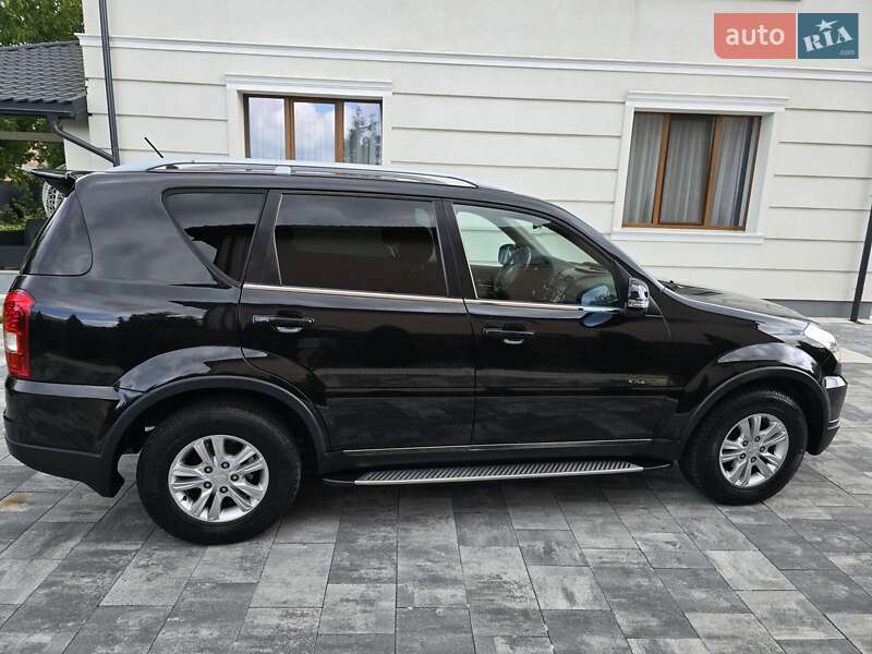 Внедорожник / Кроссовер SsangYong Rexton 2013 в Ивано-Франковске