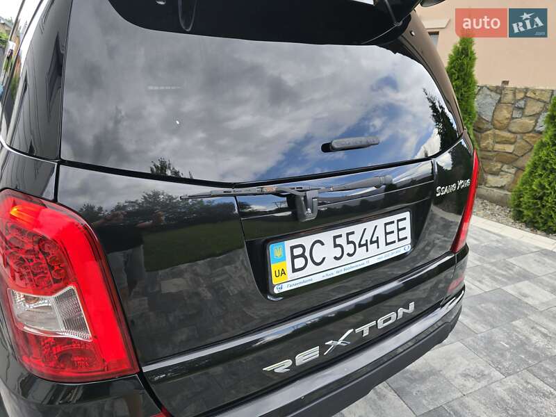 Внедорожник / Кроссовер SsangYong Rexton 2013 в Ивано-Франковске