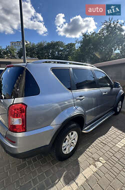 Внедорожник / Кроссовер SsangYong Rexton 2012 в 