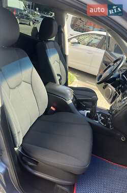 Внедорожник / Кроссовер SsangYong Rexton 2012 в 