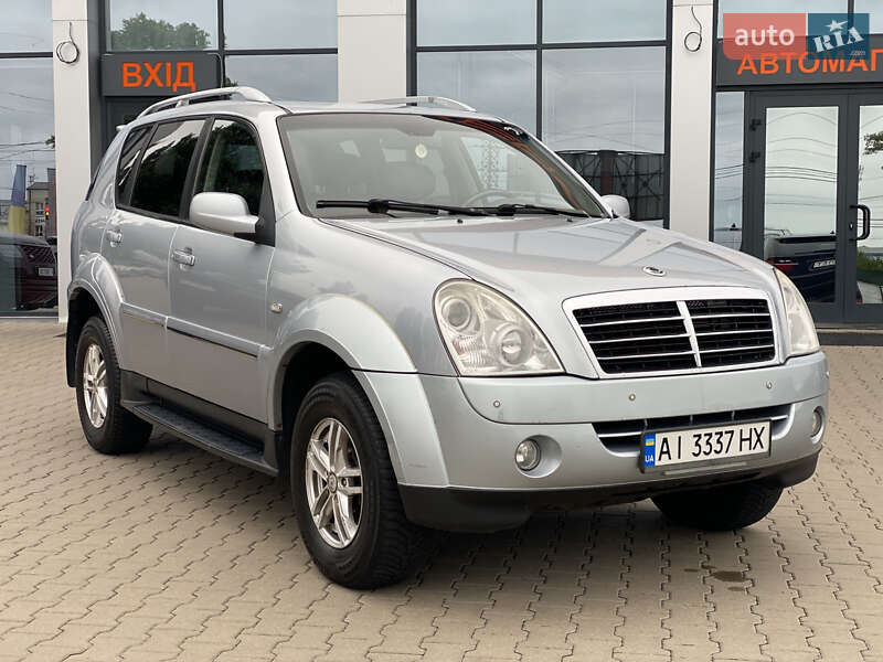 Позашляховик / Кросовер SsangYong Rexton 2010 в Києві