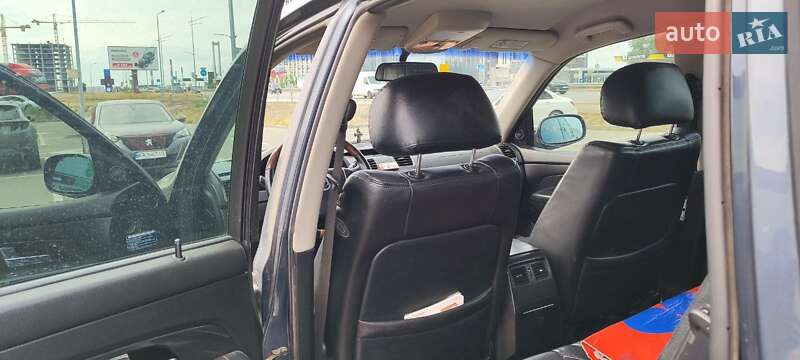 Внедорожник / Кроссовер SsangYong Rexton 2006 в Киеве