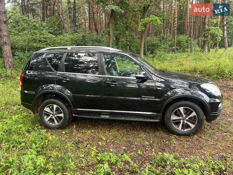 Позашляховик / Кросовер SsangYong Rexton 2015 в Новояворівську