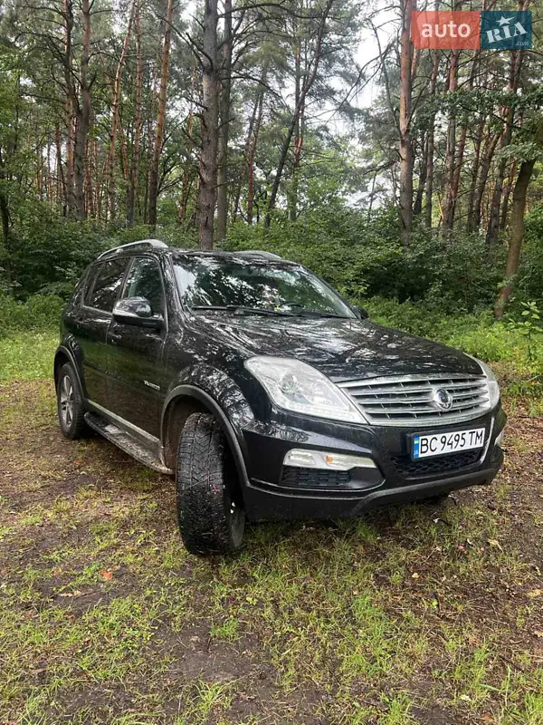 Внедорожник / Кроссовер SsangYong Rexton 2015 в 