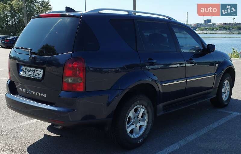 Внедорожник / Кроссовер SsangYong Rexton 2008 в Киеве фото 2 Внедорожник / Кроссовер SsangYong Rexton 2008 в Киеве