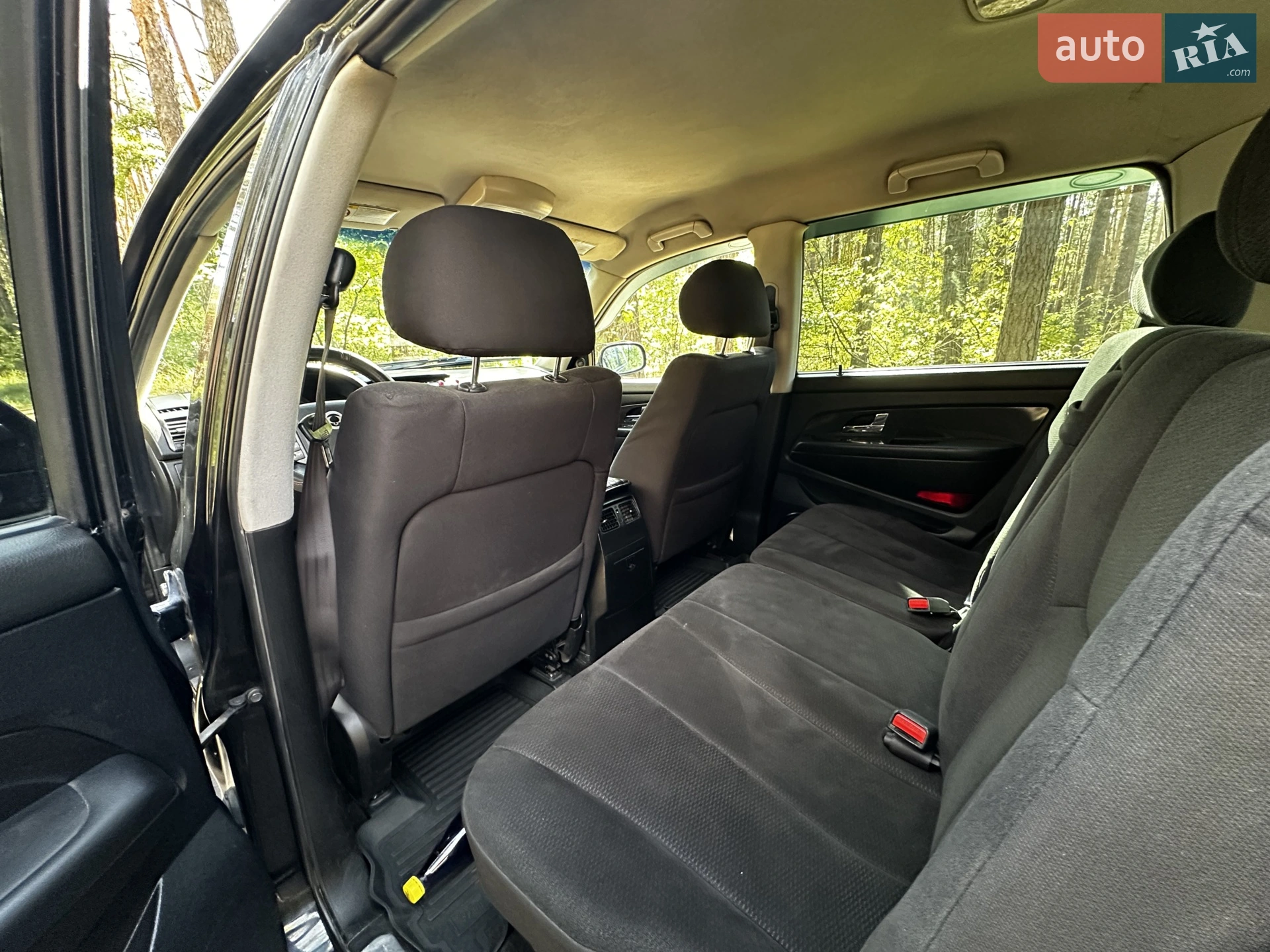 2010 SsangYong Rexton - мініатюра 12