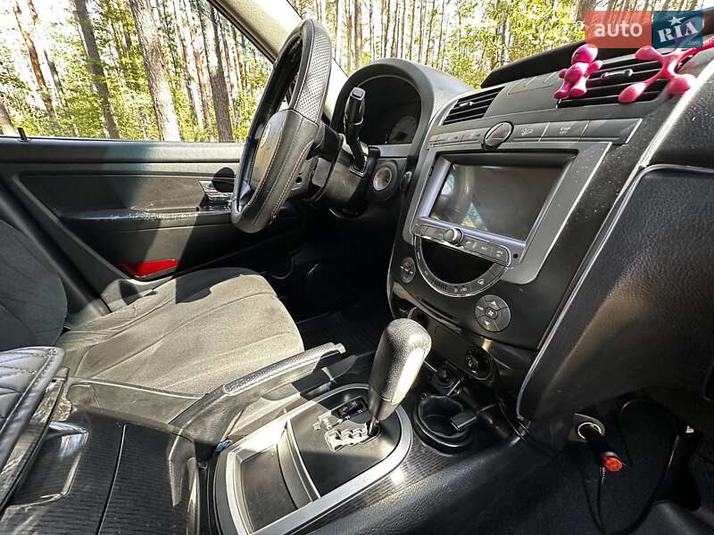 Внедорожник / Кроссовер SsangYong Rexton 2010 в Киеве