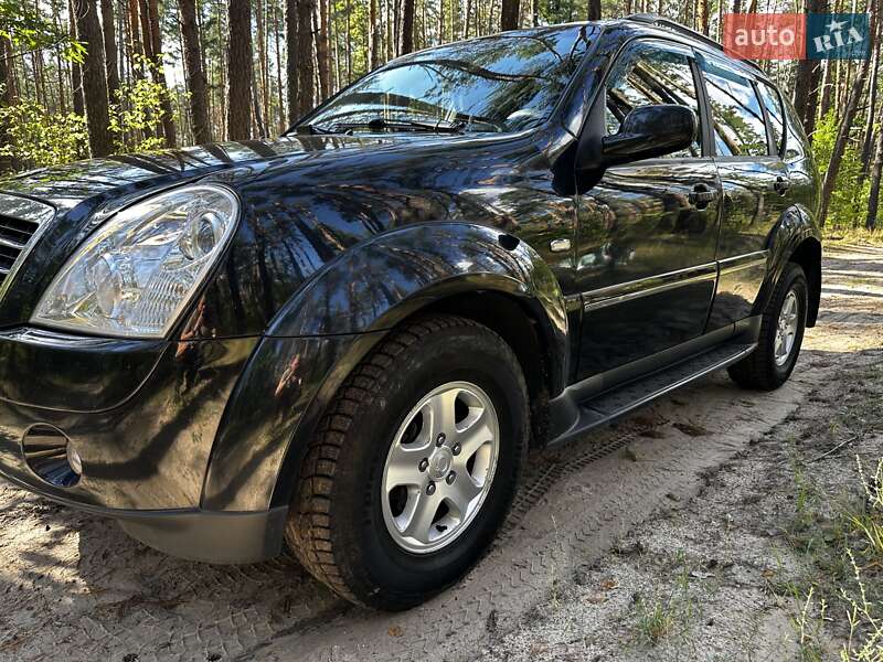 Внедорожник / Кроссовер SsangYong Rexton 2010 в Киеве
