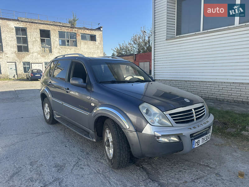 Позашляховик / Кросовер SsangYong Rexton 2003 в 