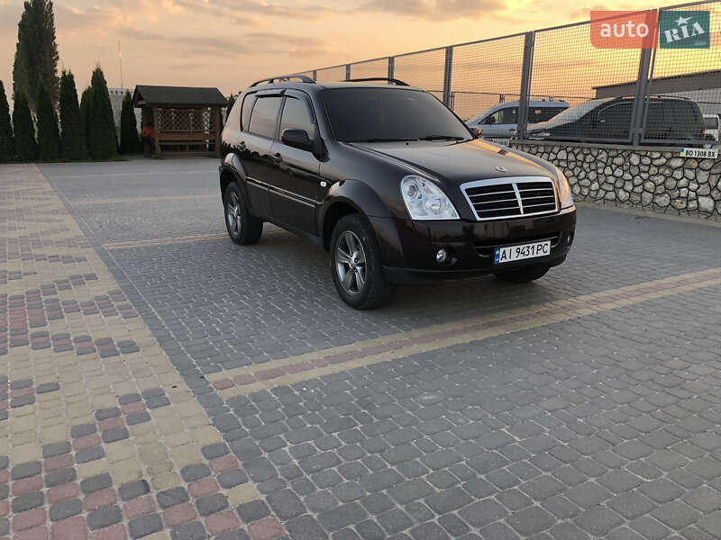 Внедорожник / Кроссовер SsangYong Rexton 2009 в Тернополе