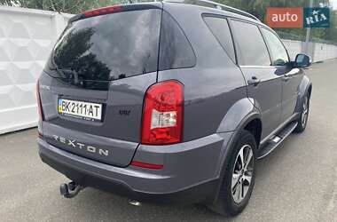 Внедорожник / Кроссовер SsangYong Rexton 2016 в 