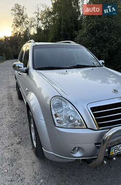 Позашляховик / Кросовер SsangYong Rexton 2012 в 