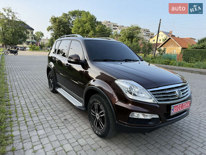 Позашляховик / Кросовер SsangYong Rexton 2013 в Львові