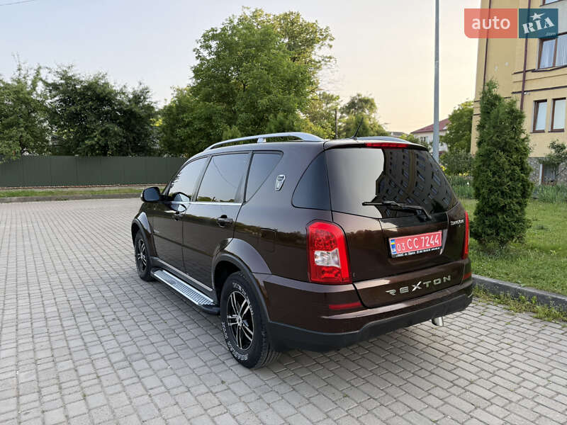 Позашляховик / Кросовер SsangYong Rexton 2013 в Львові
