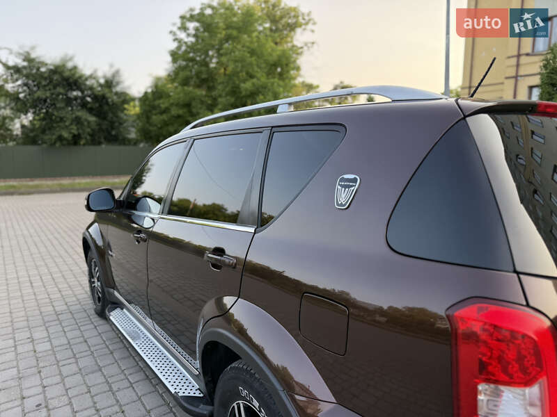 Позашляховик / Кросовер SsangYong Rexton 2013 в Львові
