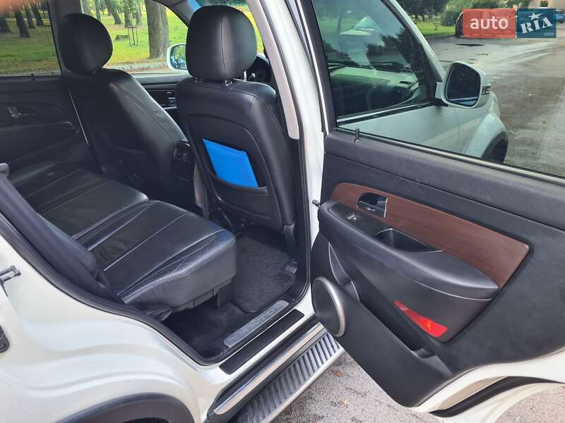 Внедорожник / Кроссовер SsangYong Rexton 2012 в Львове