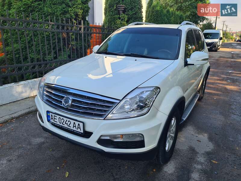 Внедорожник / Кроссовер SsangYong Rexton 2012 в Львове