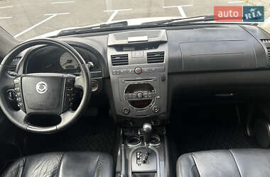Внедорожник / Кроссовер SsangYong Rexton 2012 в 