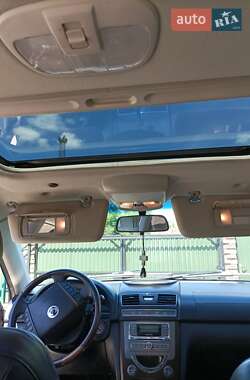 Внедорожник / Кроссовер SsangYong Rexton 2014 в 