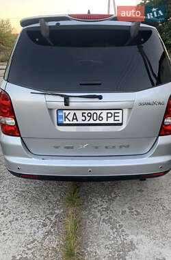 Позашляховик / Кросовер SsangYong Rexton 2009 в 