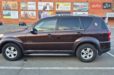 Позашляховик / Кросовер SsangYong Rexton 2013 в 
