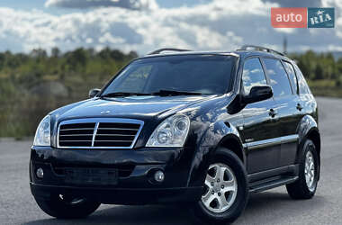 Внедорожник / Кроссовер SsangYong Rexton 2009 в 