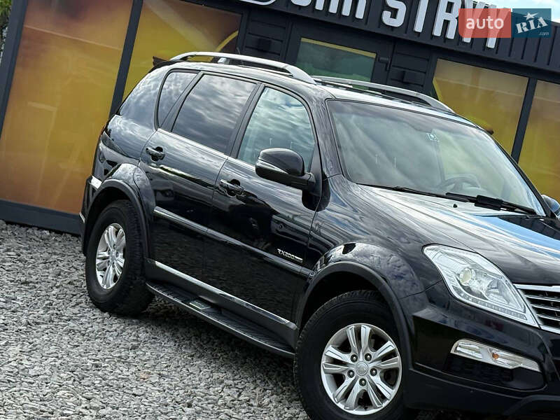 Внедорожник / Кроссовер SsangYong Rexton 2017 в Стрые