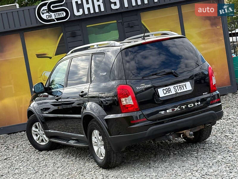 Внедорожник / Кроссовер SsangYong Rexton 2017 в Стрые