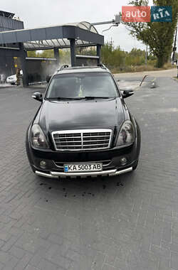Позашляховик / Кросовер SsangYong Rexton 2010 в 