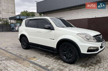 Позашляховик / Кросовер SsangYong Rexton 2014 в 