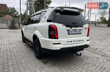 Позашляховик / Кросовер SsangYong Rexton 2014 в 