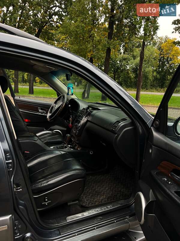 Внедорожник / Кроссовер SsangYong Rexton 2007 в Черновцах