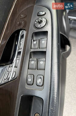 Внедорожник / Кроссовер SsangYong Rexton 2008 в 