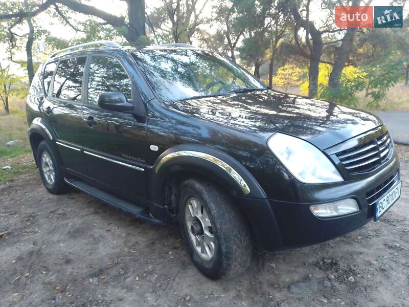 Внедорожник / Кроссовер SsangYong Rexton 2006 в Днепре