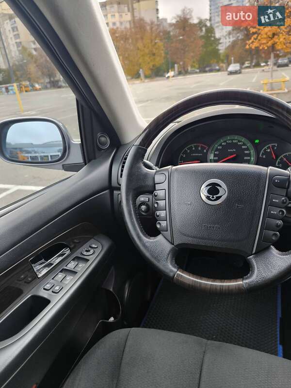 Внедорожник / Кроссовер SsangYong Rexton 2011 в Броварах