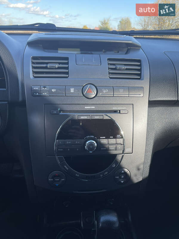 Позашляховик / Кросовер SsangYong Rexton 2010 в Жашківу