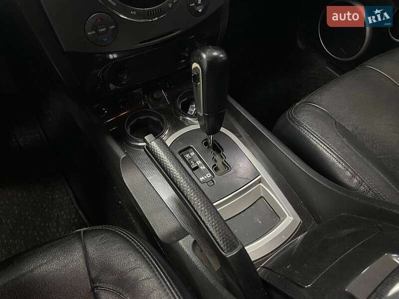 Позашляховик / Кросовер SsangYong Rexton 2008 в Києві