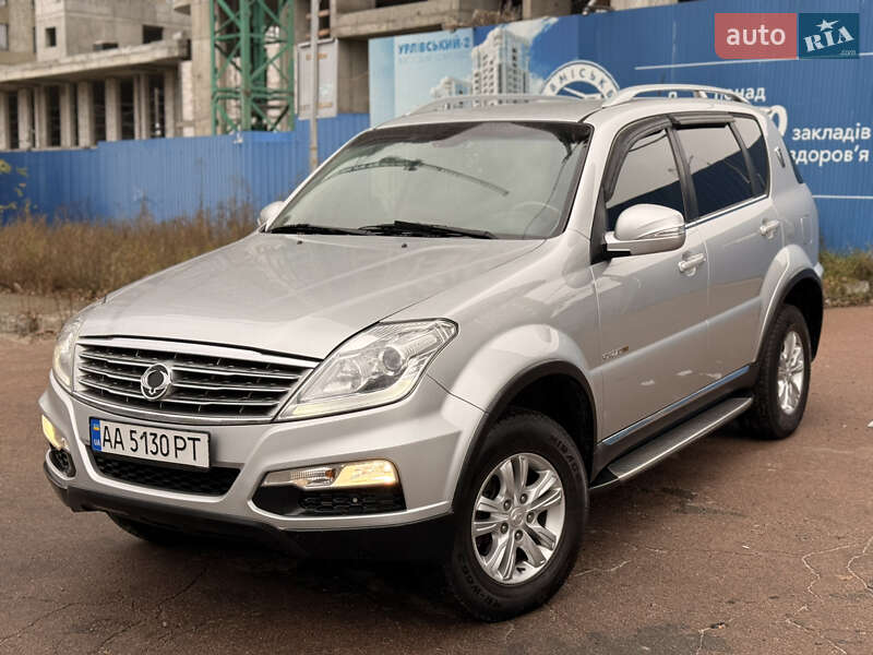 Внедорожник / Кроссовер SsangYong Rexton 2013 в Киеве