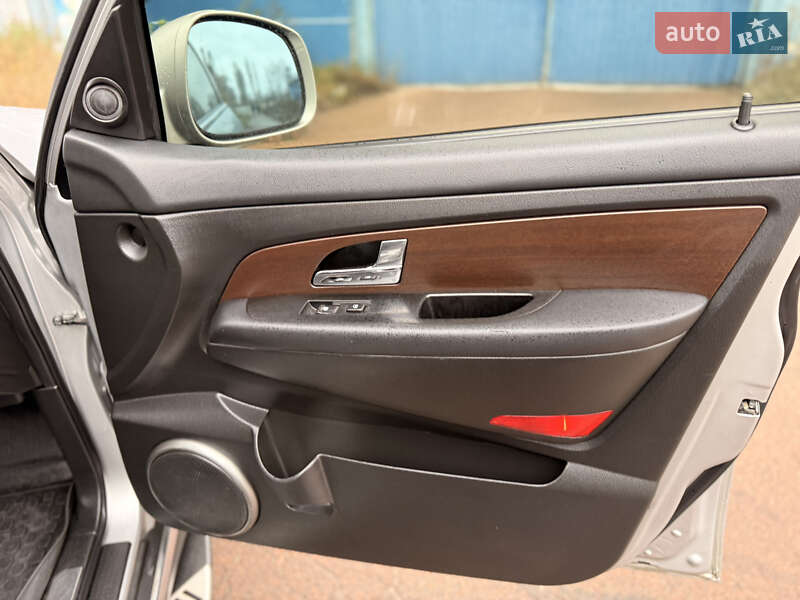 Внедорожник / Кроссовер SsangYong Rexton 2013 в Киеве