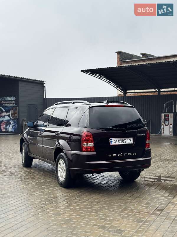 Позашляховик / Кросовер SsangYong Rexton 2008 в Звенигородці