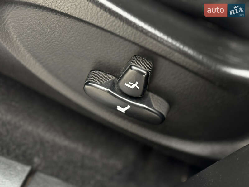 Внедорожник / Кроссовер SsangYong Rexton 2011 в Одессе