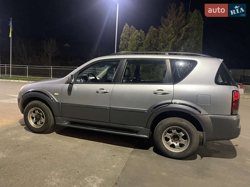 Внедорожник / Кроссовер SsangYong Rexton 2005 в Киеве фото 4 Внедорожник / Кроссовер SsangYong Rexton 2005 в Киеве