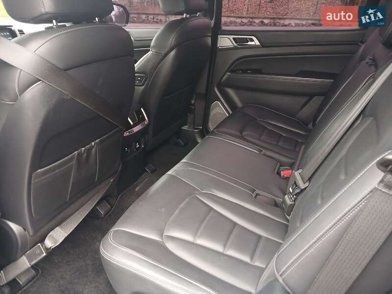 Внедорожник / Кроссовер SsangYong Rexton 2019 в Черкассах