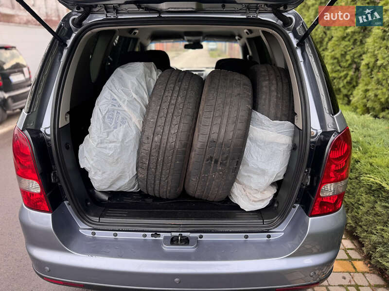 Внедорожник / Кроссовер SsangYong Rexton 2011 в Одессе