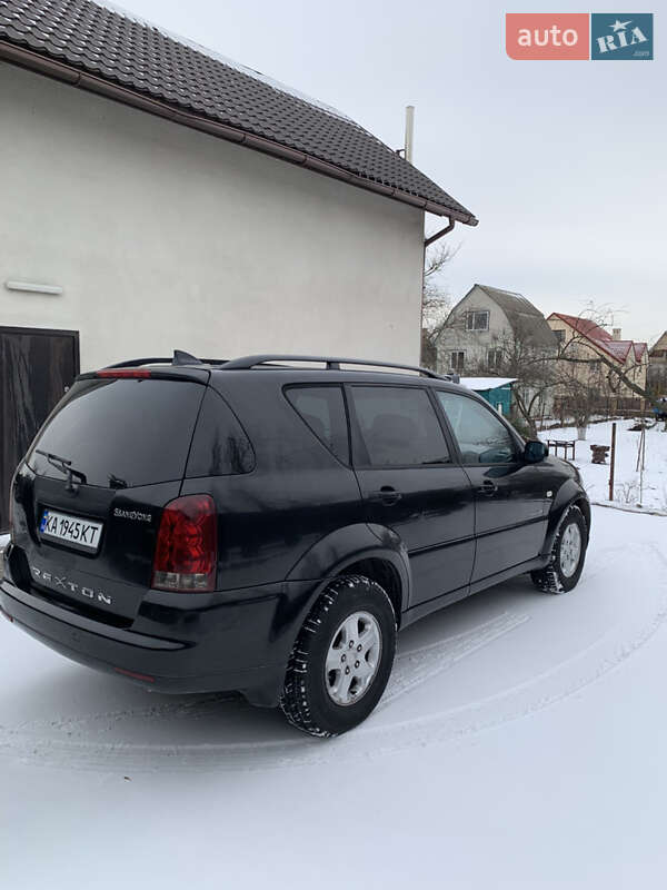 Позашляховик / Кросовер SsangYong Rexton 2008 в Києві