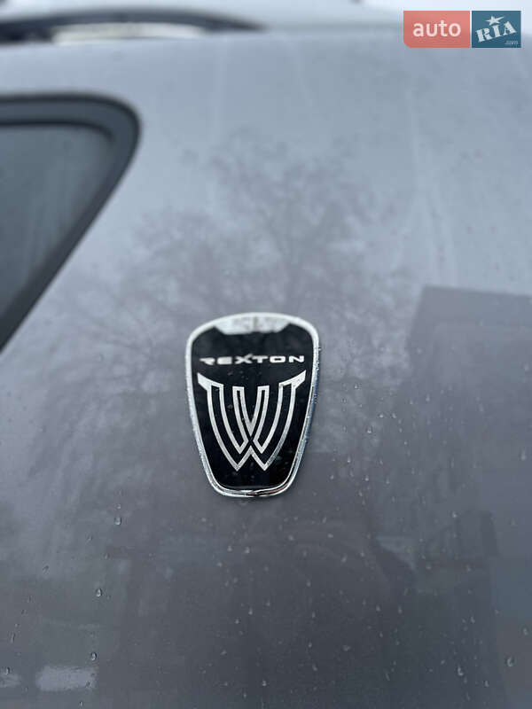Внедорожник / Кроссовер SsangYong Rexton 2014 в Киеве