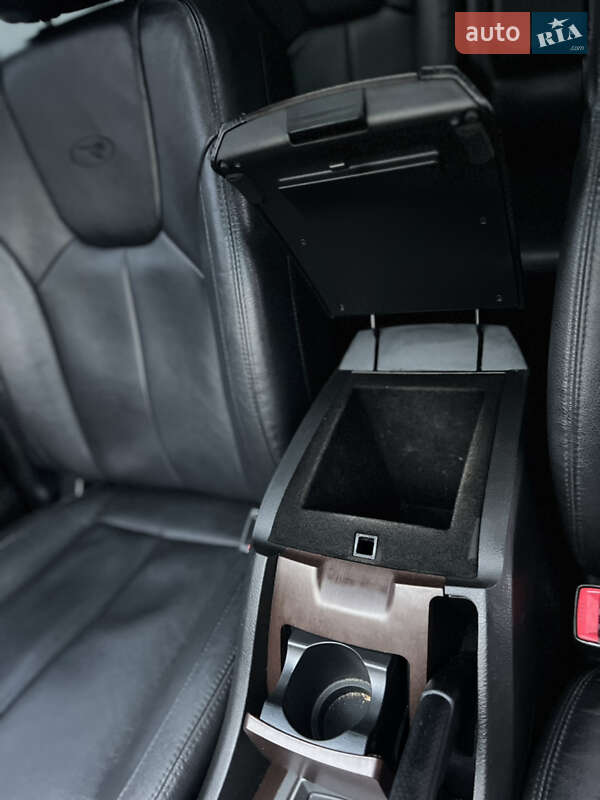 Внедорожник / Кроссовер SsangYong Rexton 2014 в Киеве