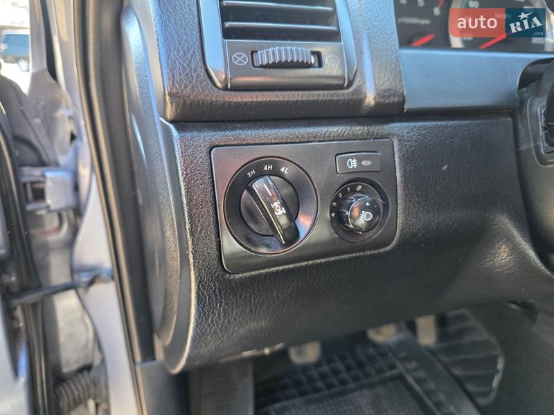 Внедорожник / Кроссовер SsangYong Rexton 2011 в Одессе