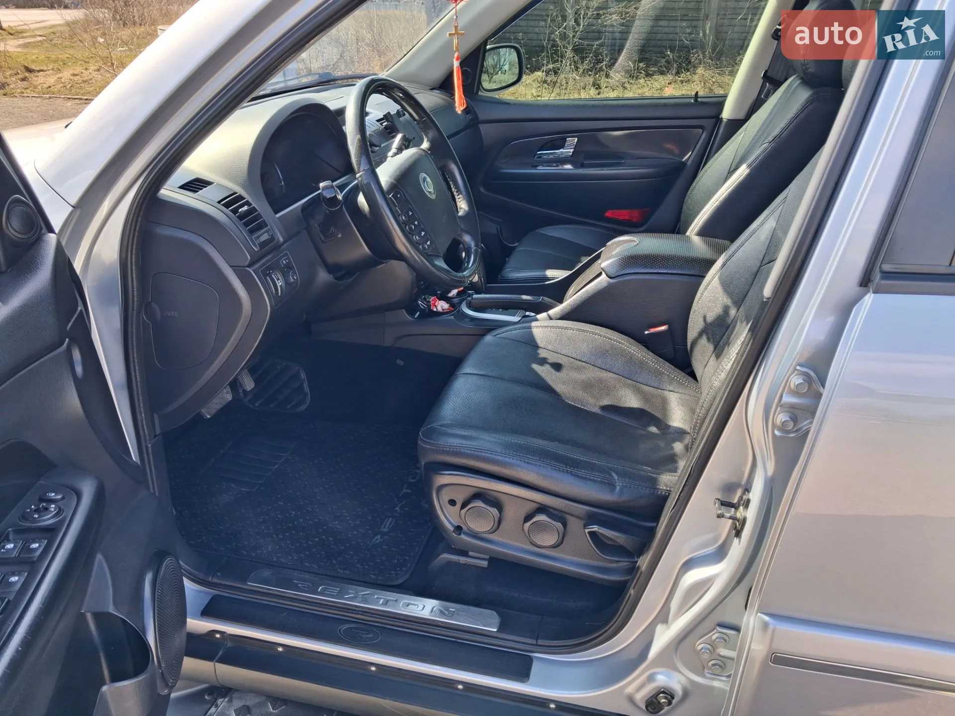 2010 SsangYong Rexton - мініатюра 18