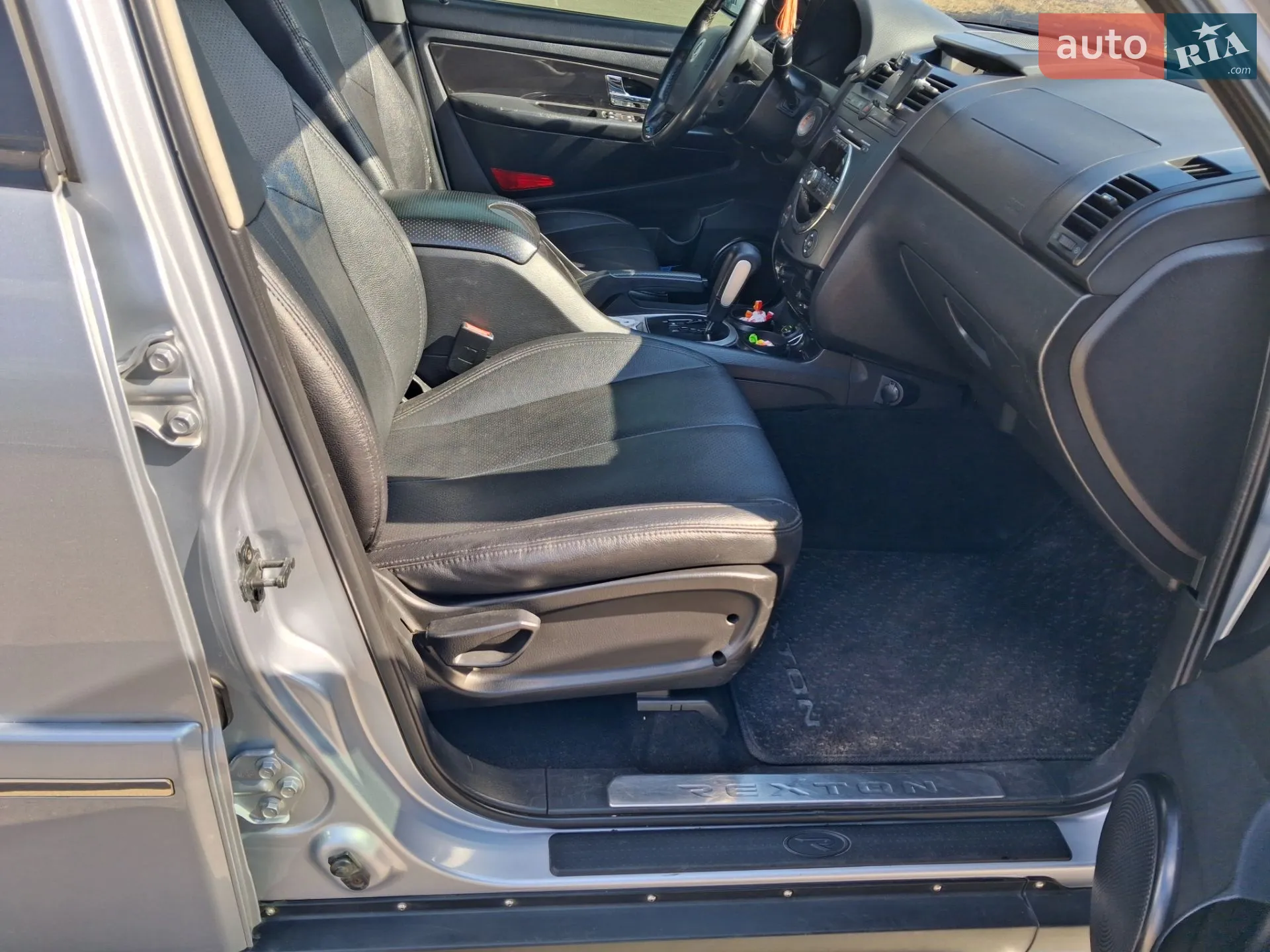 2010 SsangYong Rexton - мініатюра 23